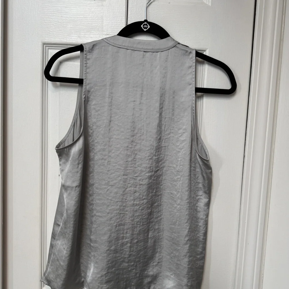 Showstopper Top with Ruffle - Picture 2 of 3